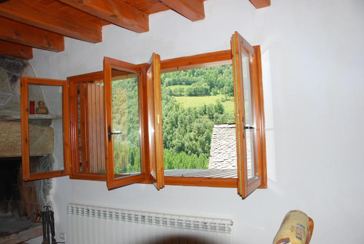 Casa Pirineu Holiday home *